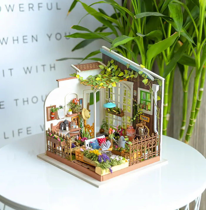 Maison Miniature Miller’s Garden