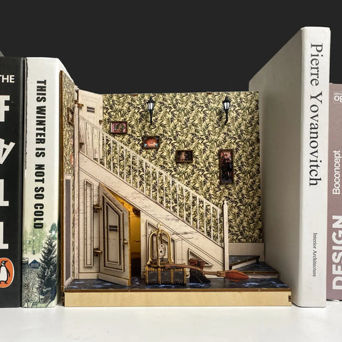 Book Nook Placard sous l’escalier