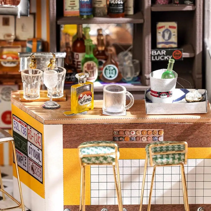 Maison Miniature Light Music Bar