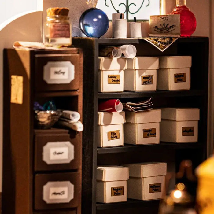 Maison Miniature Kiki’s Magic Emporium