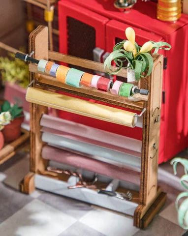 Casa en Miniatura Emily’s Floral Boutique