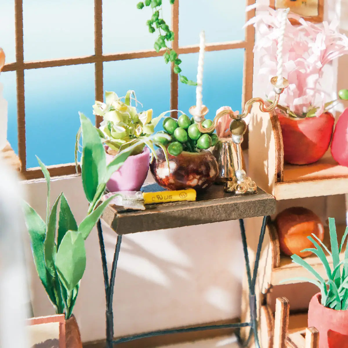 Casa en Miniatura Emily’s Floral Boutique