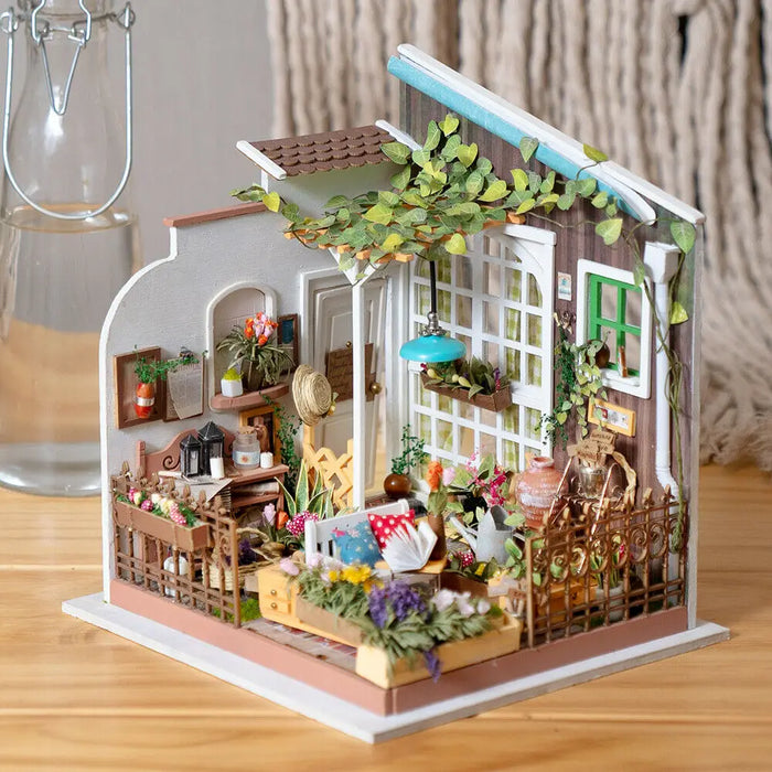 Maison Miniature Miller’s Garden