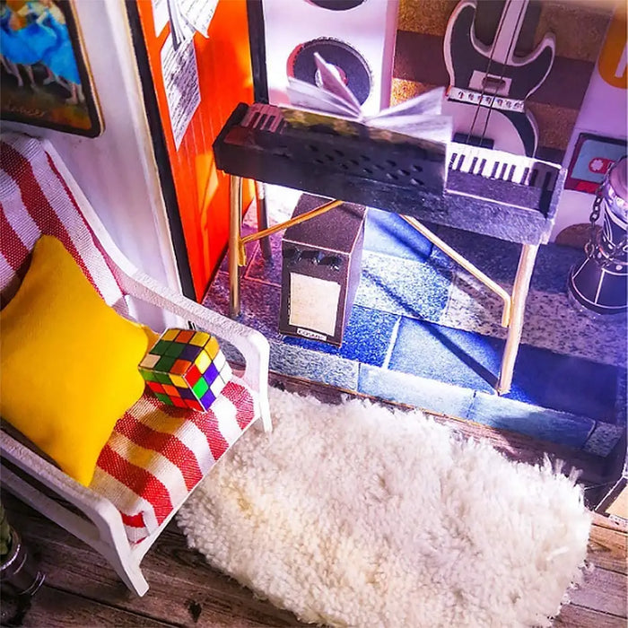 Maison Miniature Kevin’s Bachelor Studio