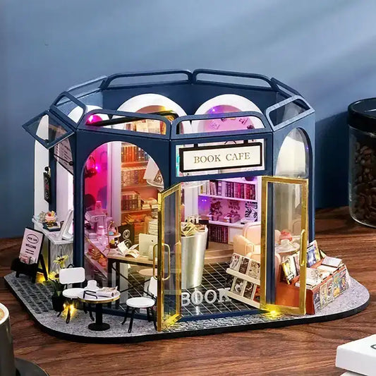 Maison Miniature Café Littéraire