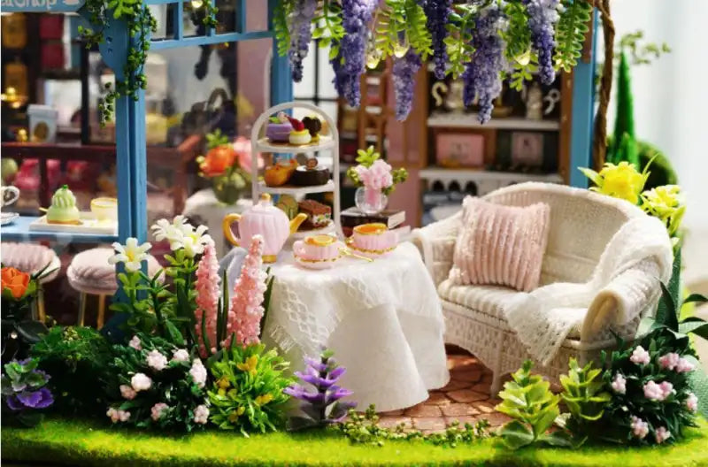 Maison Miniature le salon de thé de Rose