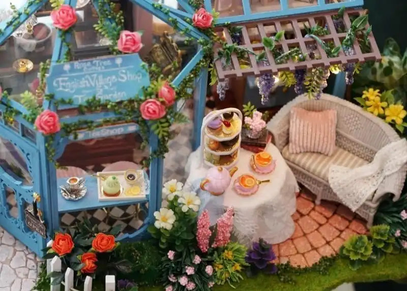Maison Miniature le salon de thé de Rose